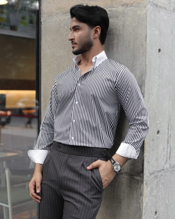 Black Contrast-Collar Stripe Shirt