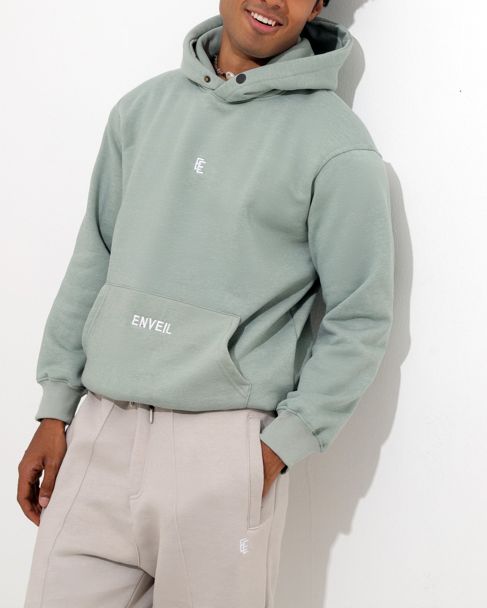 Light green hoodie - Image 2